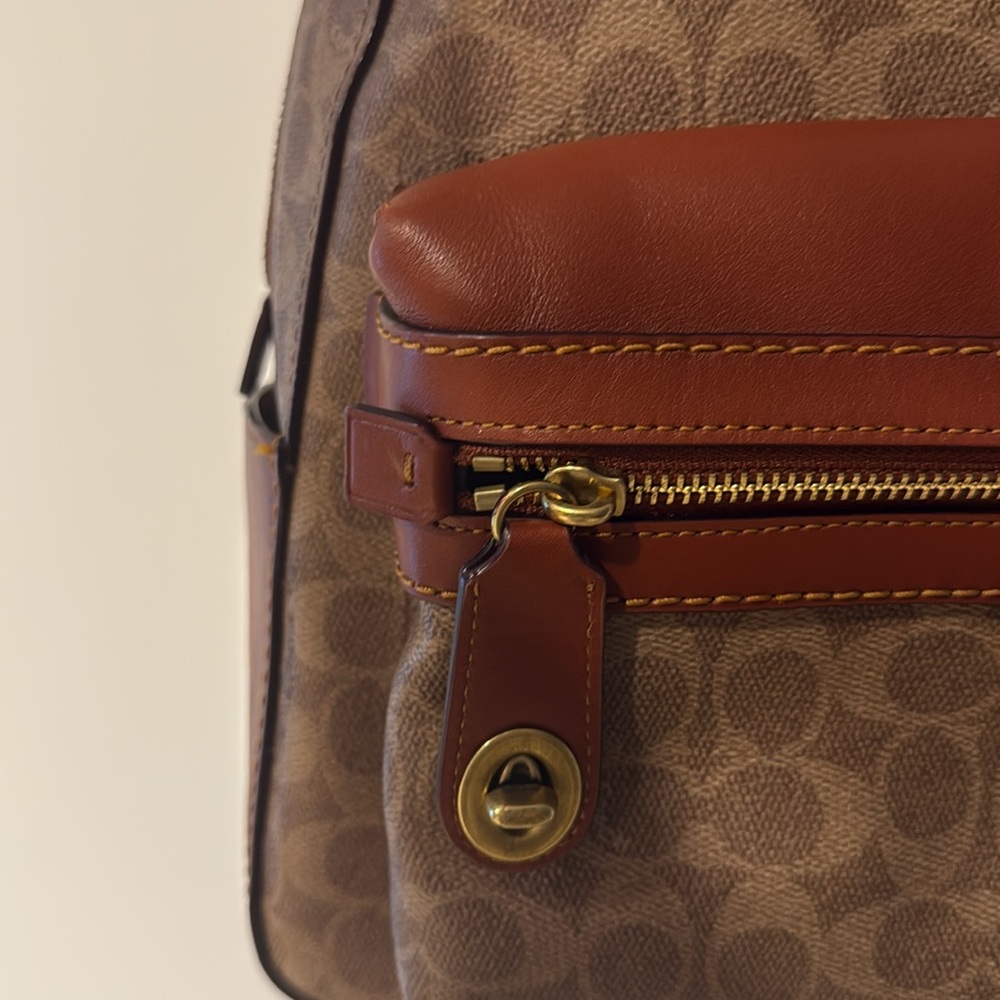 COACH l Restored Campus Backpack In Signature Canvas. Excellent condition! - Picture 5 of 6